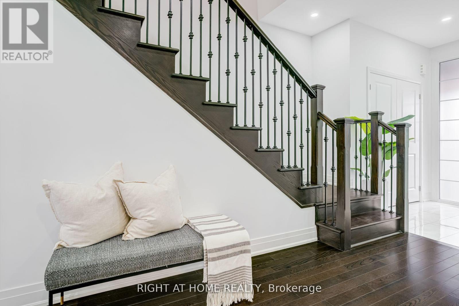 310 Silk Twist Drive, East Gwillimbury, Ontario  L9N 0V4 - Photo 16 - N12521700