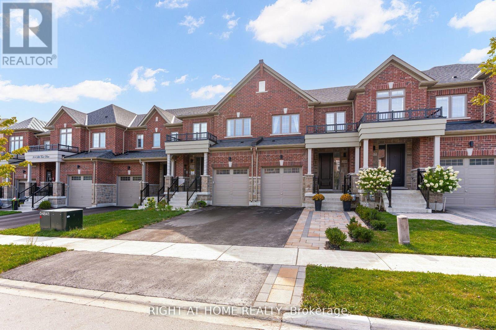 310 Silk Twist Drive, East Gwillimbury, Ontario  L9N 0V4 - Photo 2 - N12521700