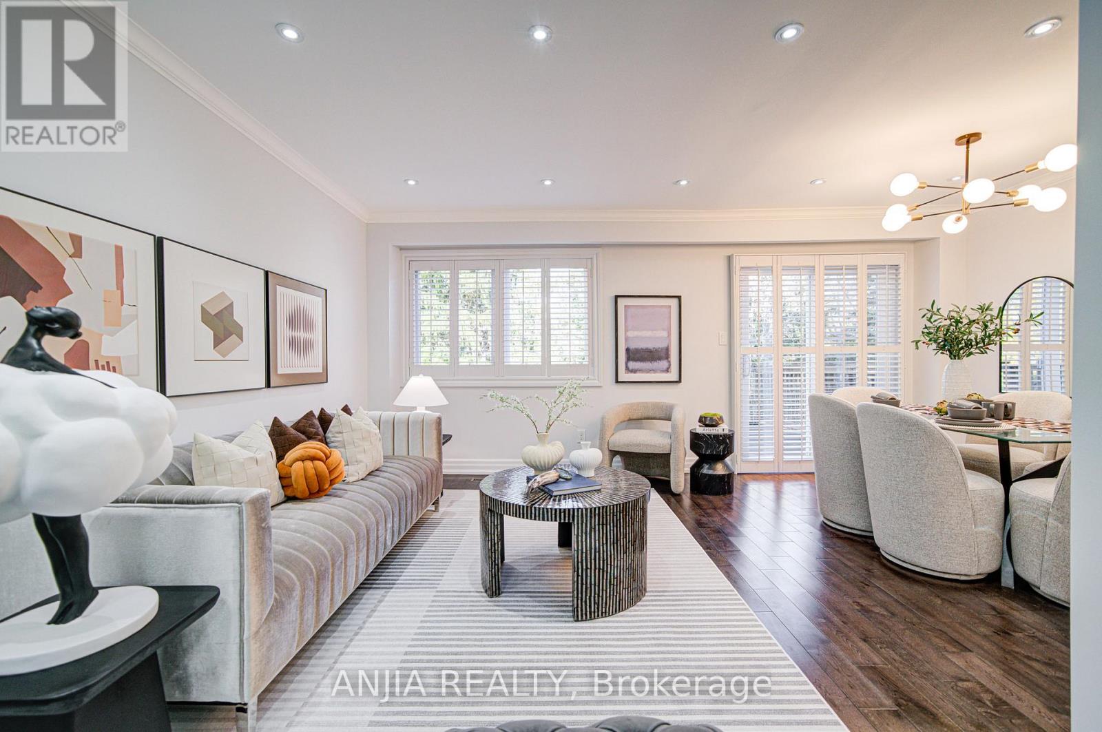 92 Baywood Court, Markham (Royal Orchard), Ontario  L3T 5W3 - Photo 16 - N12521704