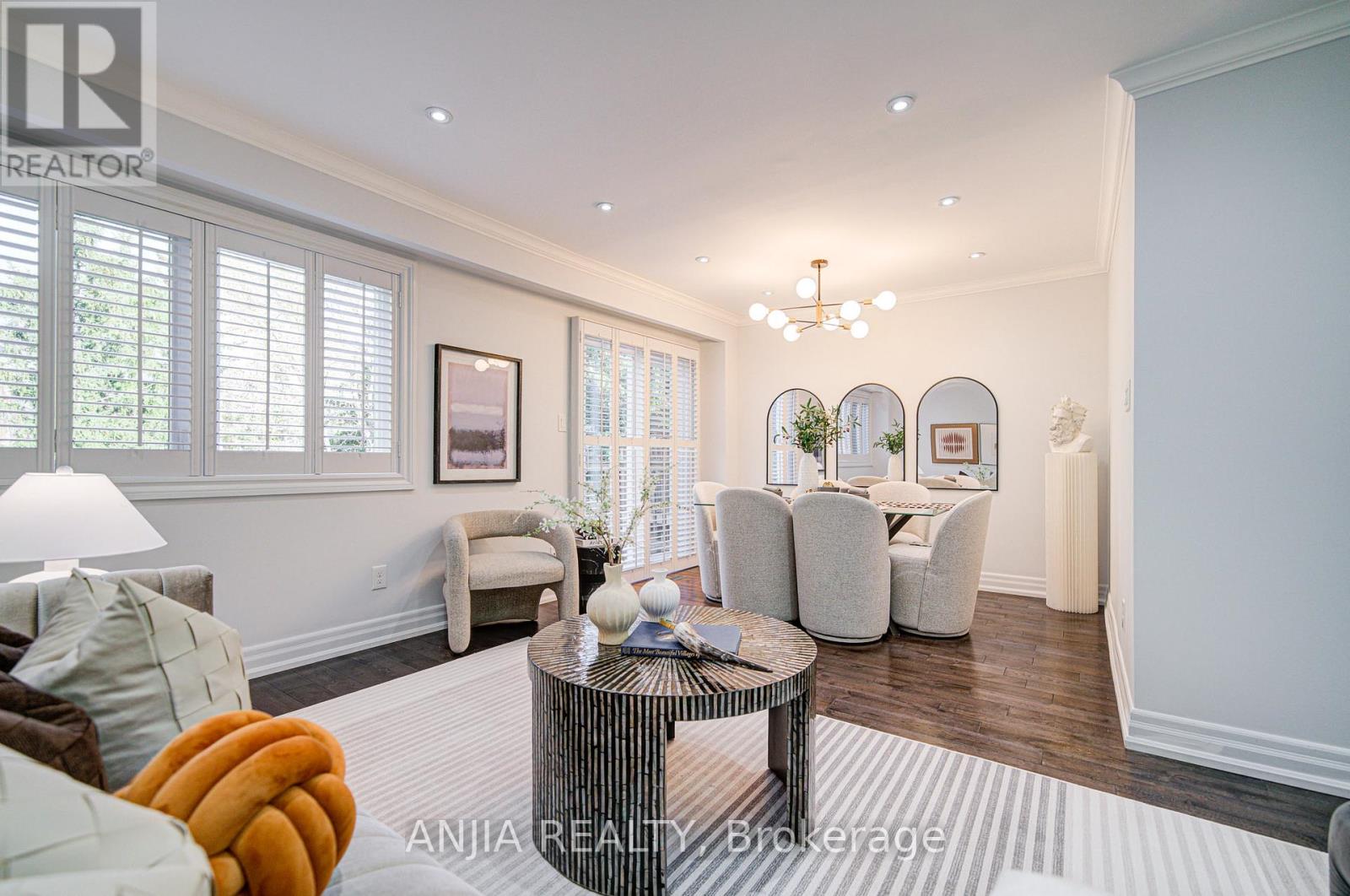 92 Baywood Court, Markham (Royal Orchard), Ontario  L3T 5W3 - Photo 17 - N12521704