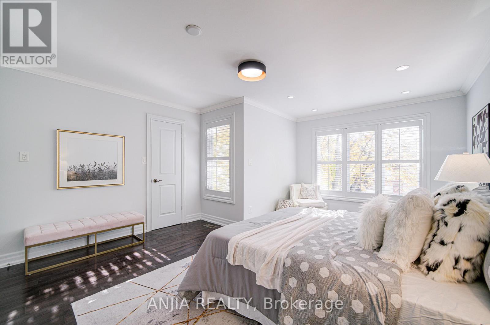 92 Baywood Court, Markham (Royal Orchard), Ontario  L3T 5W3 - Photo 26 - N12521704