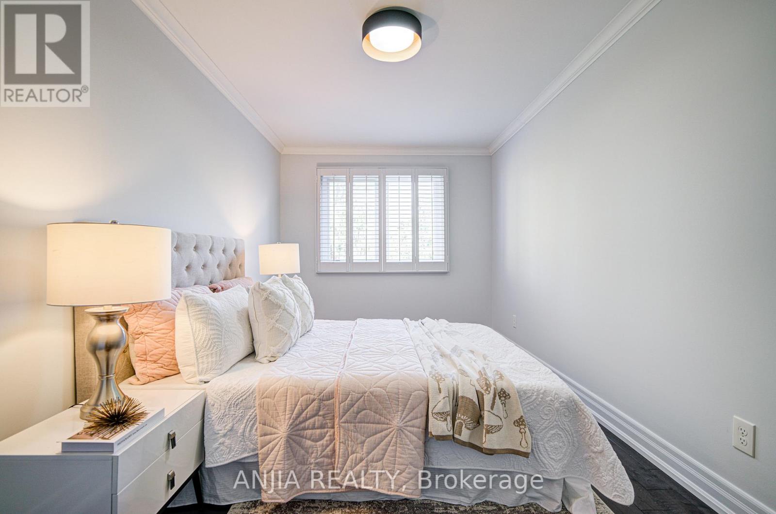 92 Baywood Court, Markham (Royal Orchard), Ontario  L3T 5W3 - Photo 28 - N12521704