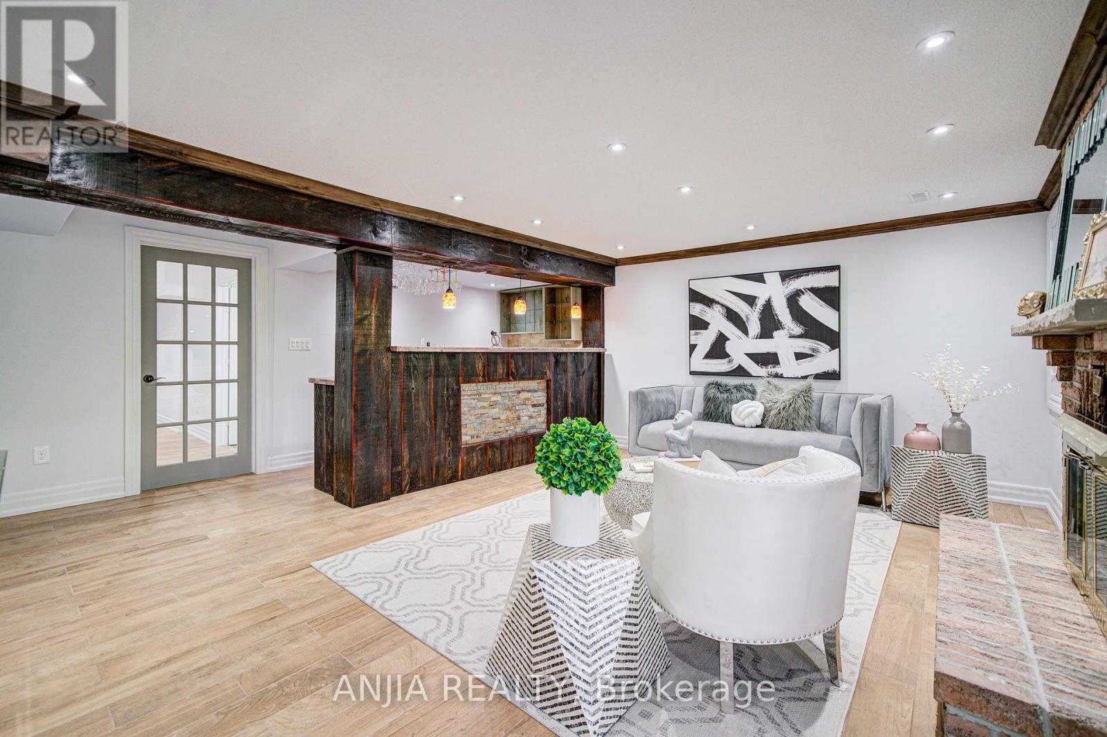 92 Baywood Court, Markham (Royal Orchard), Ontario  L3T 5W3 - Photo 42 - N12521704