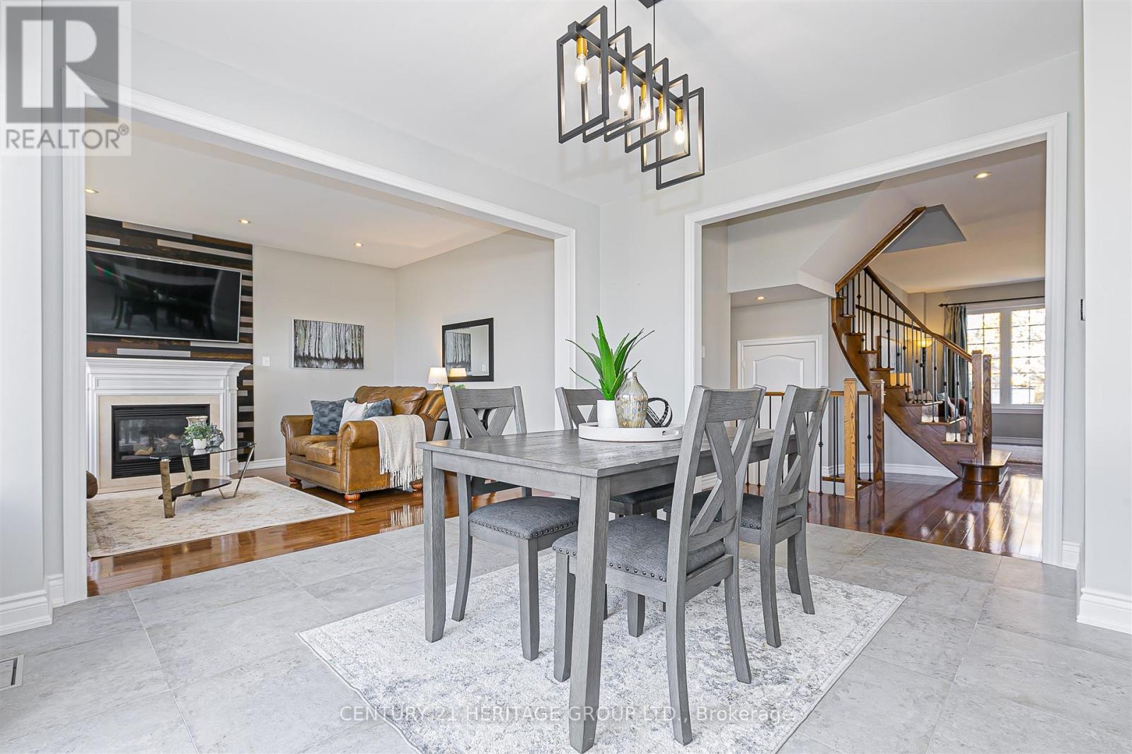 3 Cheltonwood Court, East Gwillimbury, Ontario  L0G 1M0 - Photo 10 - N12521728