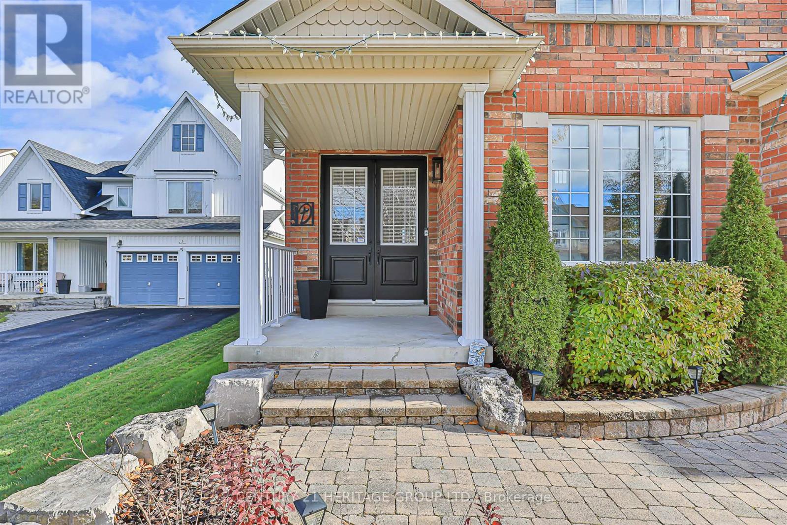 3 Cheltonwood Court, East Gwillimbury, Ontario  L0G 1M0 - Photo 2 - N12521728