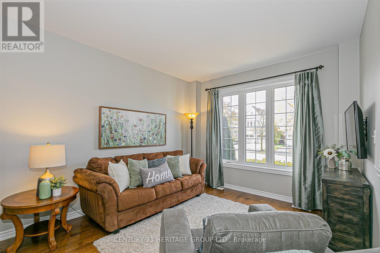 3 Cheltonwood Court, East Gwillimbury, Ontario  L0G 1M0 - Photo 4 - N12521728