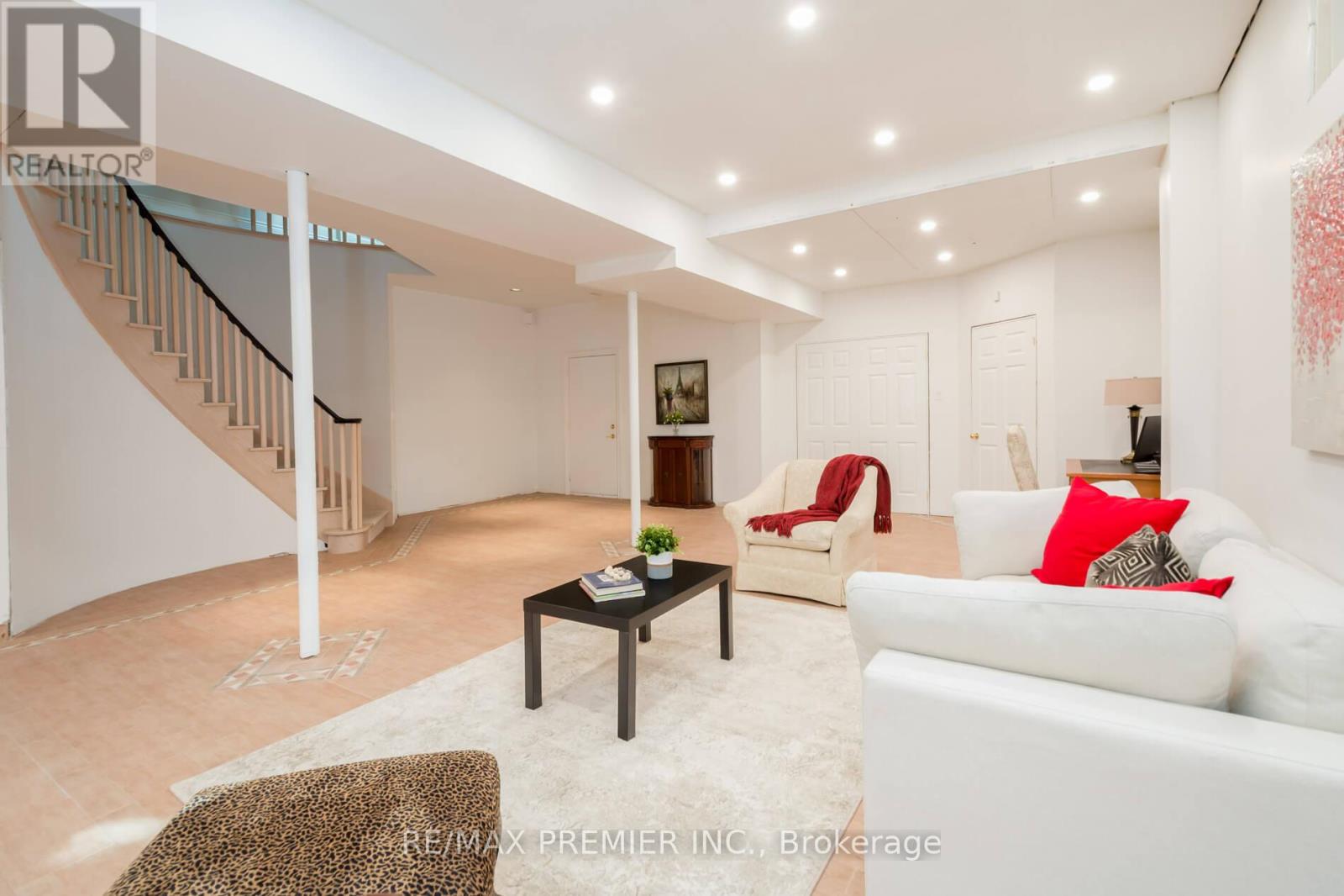 90 Shamrock Crescent, Vaughan, Ontario  L4H 1A3 - Photo 33 - N12521756