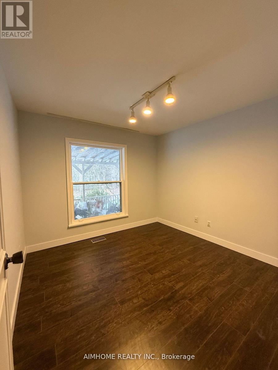 338 Steeles Avenue E, Markham, Ontario  L3T 1A8 - Photo 10 - N12521786