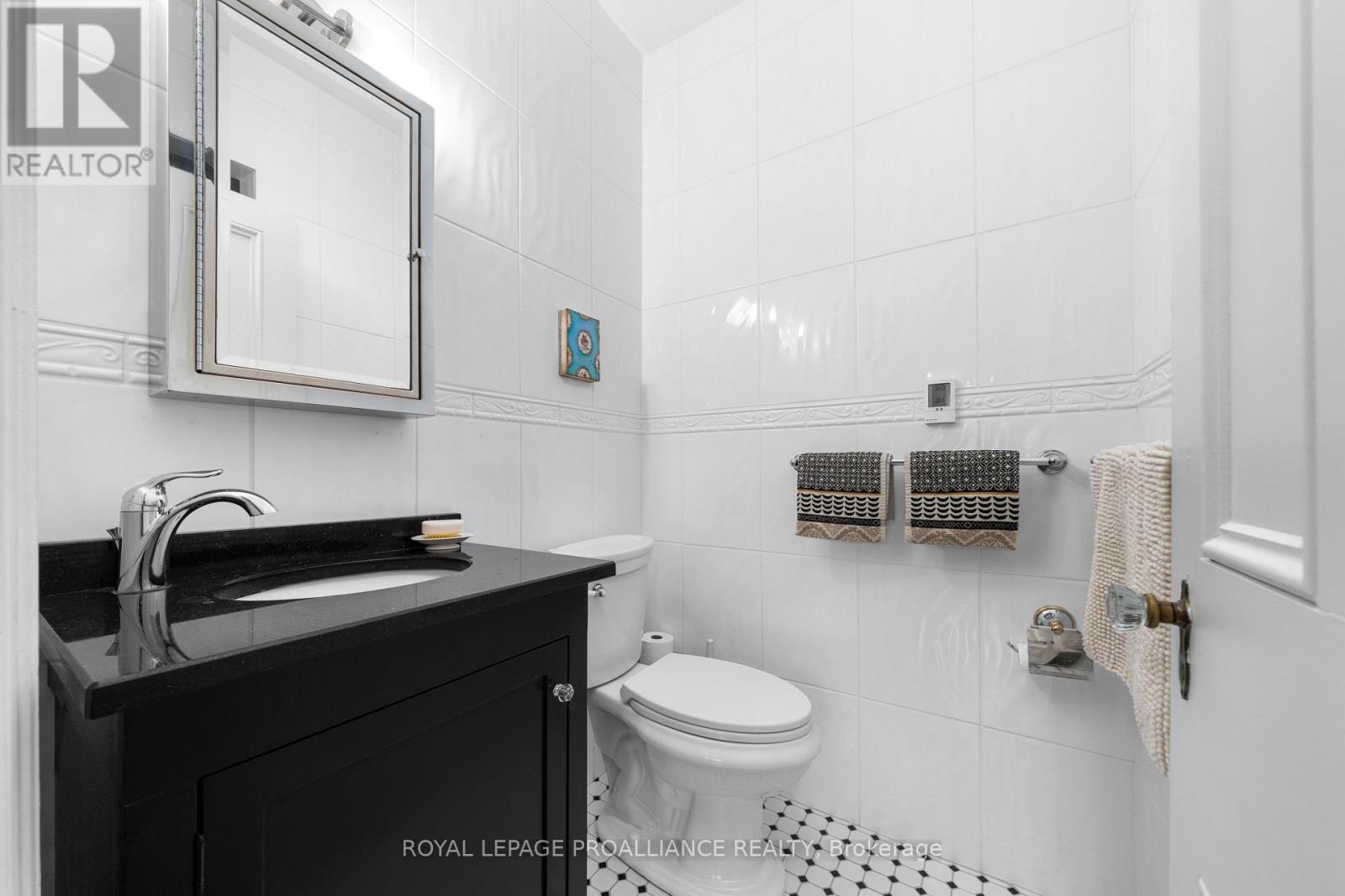 79 West Mary Street, Prince Edward County, Ontario K0K 2T0 - Photo 26 - X12519578