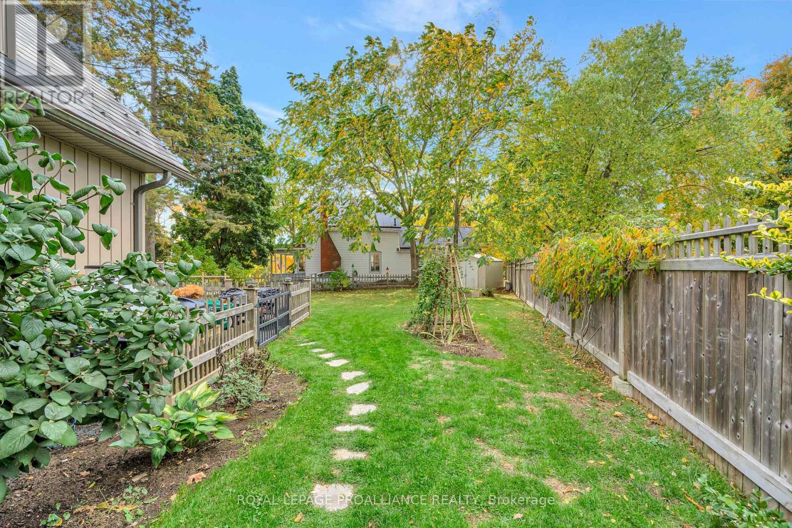 79 West Mary Street, Prince Edward County, Ontario K0K 2T0 - Photo 40 - X12519578