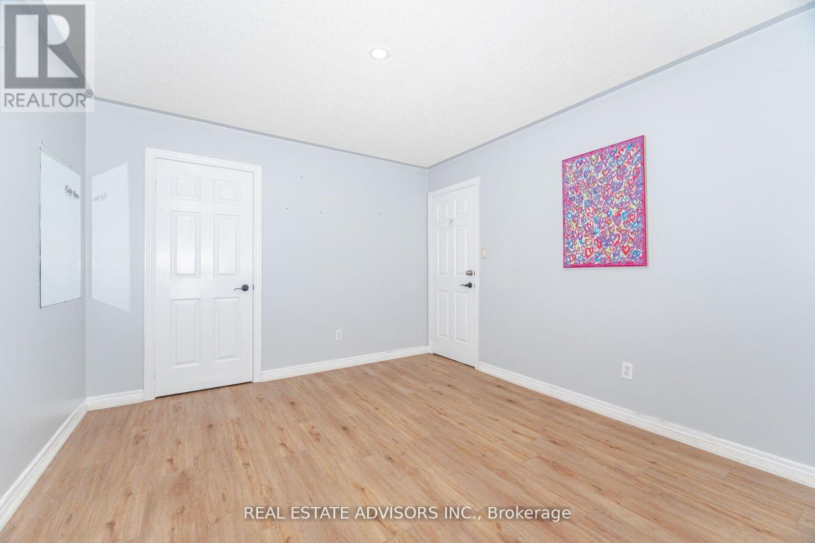 186 Ferndale Drive S, Barrie, Ontario  L4N 8A1 - Photo 24 - S12521720