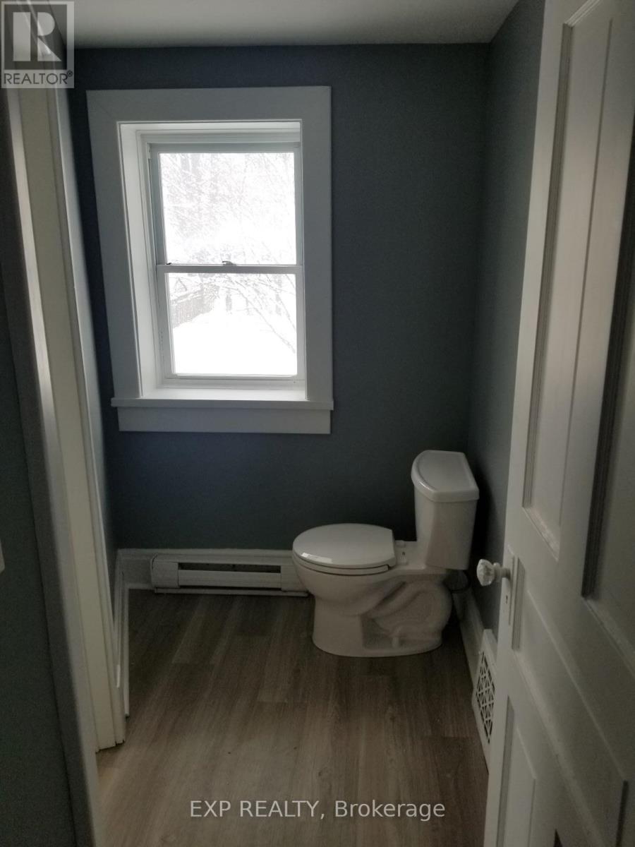 436 Queen Street, Midland, Ontario  L4R 3J1 - Photo 10 - S12521768