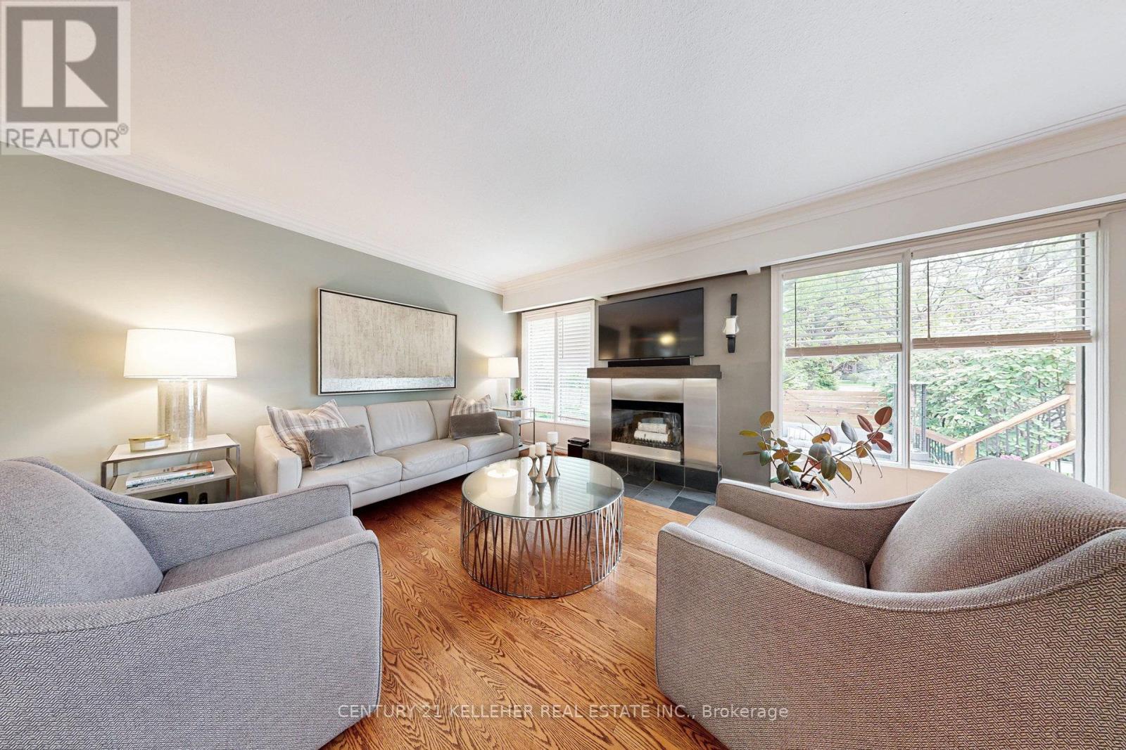 183 Westminster Drive, Oakville, Ontario  L6L 4H8 - Photo 11 - W12252150