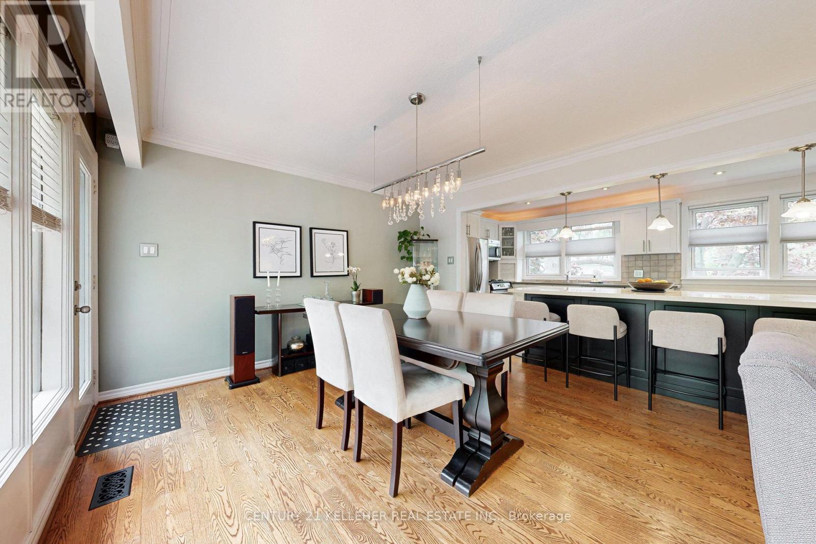 183 Westminster Drive, Oakville, Ontario  L6L 4H8 - Photo 13 - W12252150