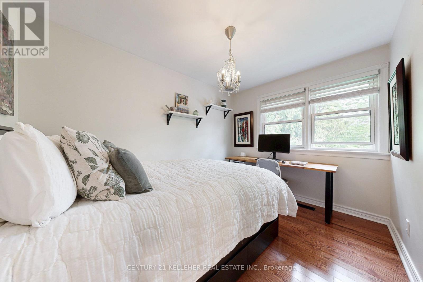 183 Westminster Drive, Oakville, Ontario  L6L 4H8 - Photo 21 - W12252150