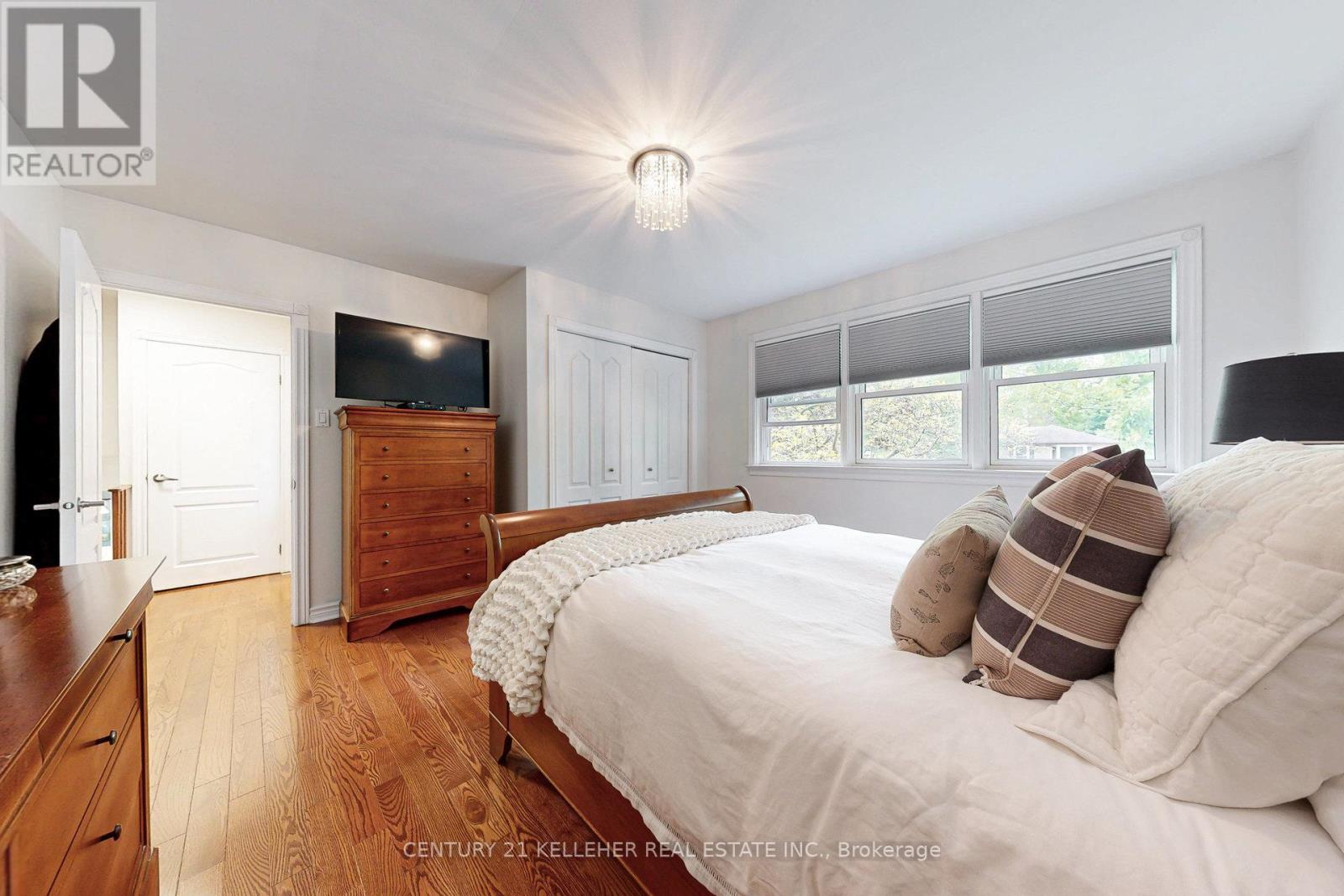 183 Westminster Drive, Oakville, Ontario  L6L 4H8 - Photo 24 - W12252150