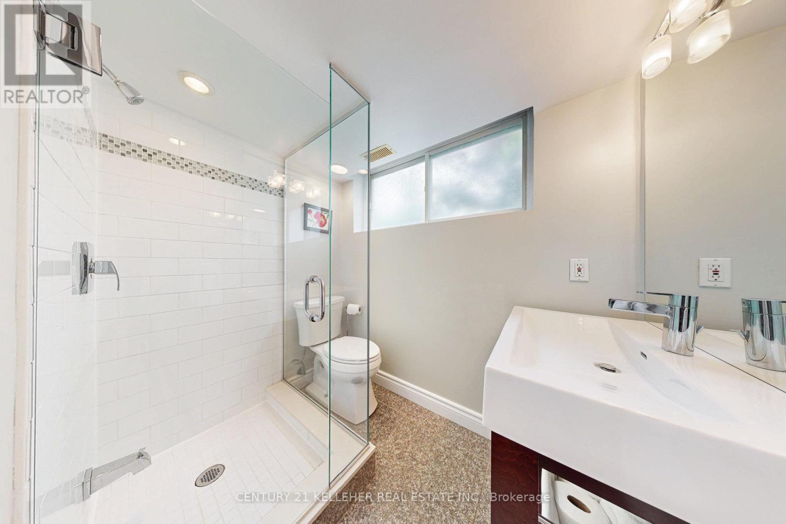 183 Westminster Drive, Oakville, Ontario  L6L 4H8 - Photo 32 - W12252150