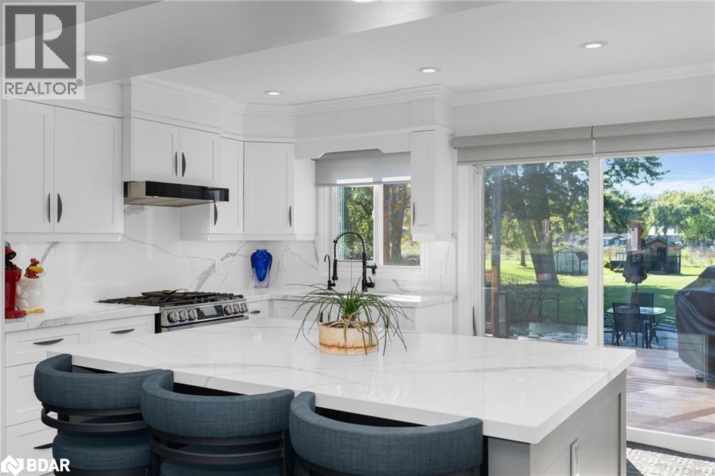 228 Bayshore Road, Innisfil, Ontario  L0L 1K0 - Photo 2 - 40786611