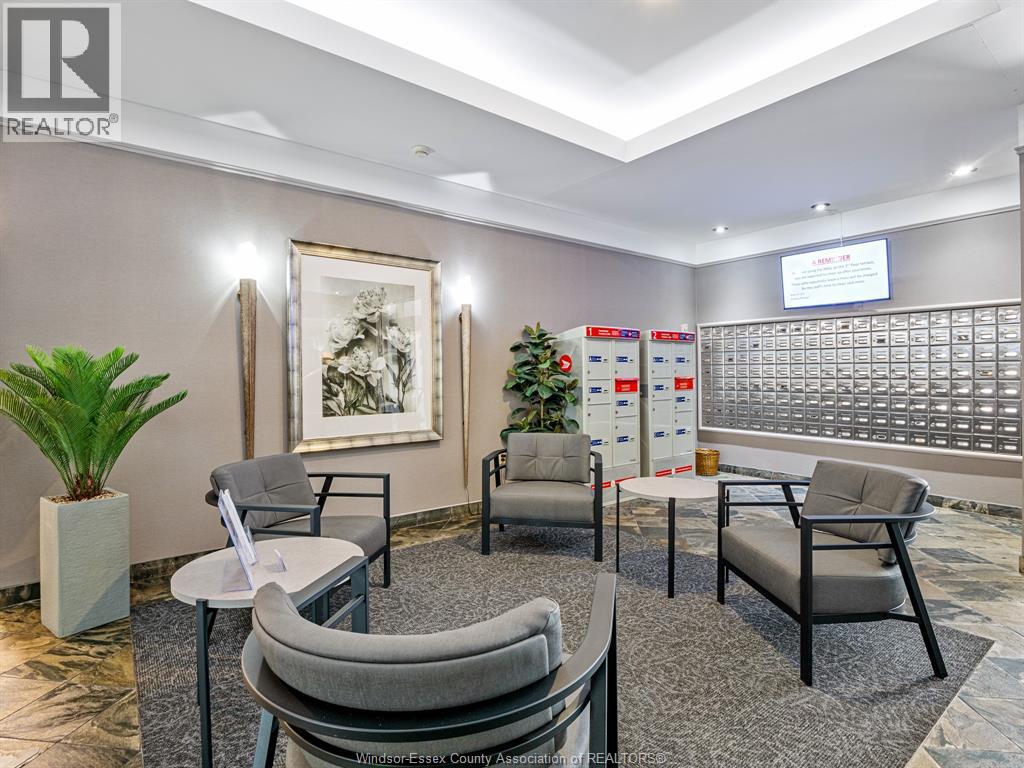 75 Riverside Drive East Unit# 1810, Windsor, Ontario N9A 7C4 - Photo 4 - 25028349