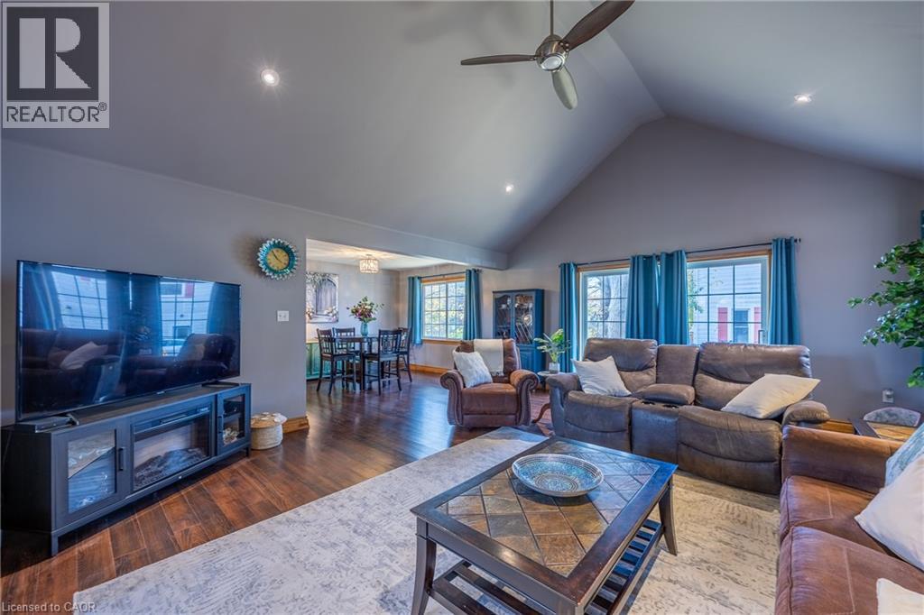 16 Chestnut Street, Port Rowan, Ontario  N0E 1M0 - Photo 2 - 40784714