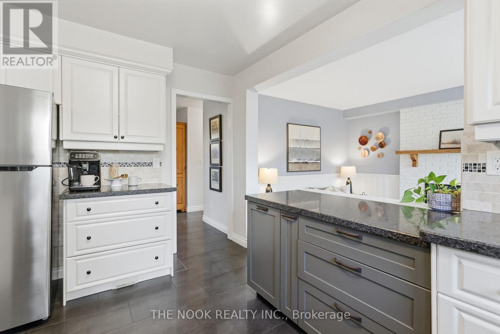 512 Athol Street, Whitby, Ontario  L1N 6L7 - Photo 17 - E12521870