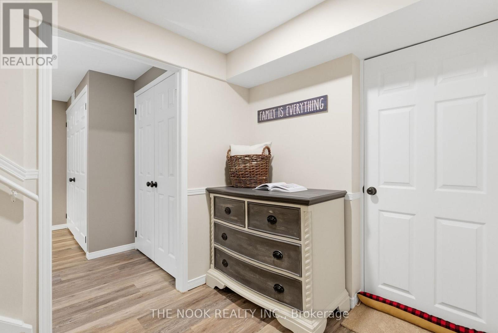 512 Athol Street, Whitby, Ontario  L1N 6L7 - Photo 37 - E12521870