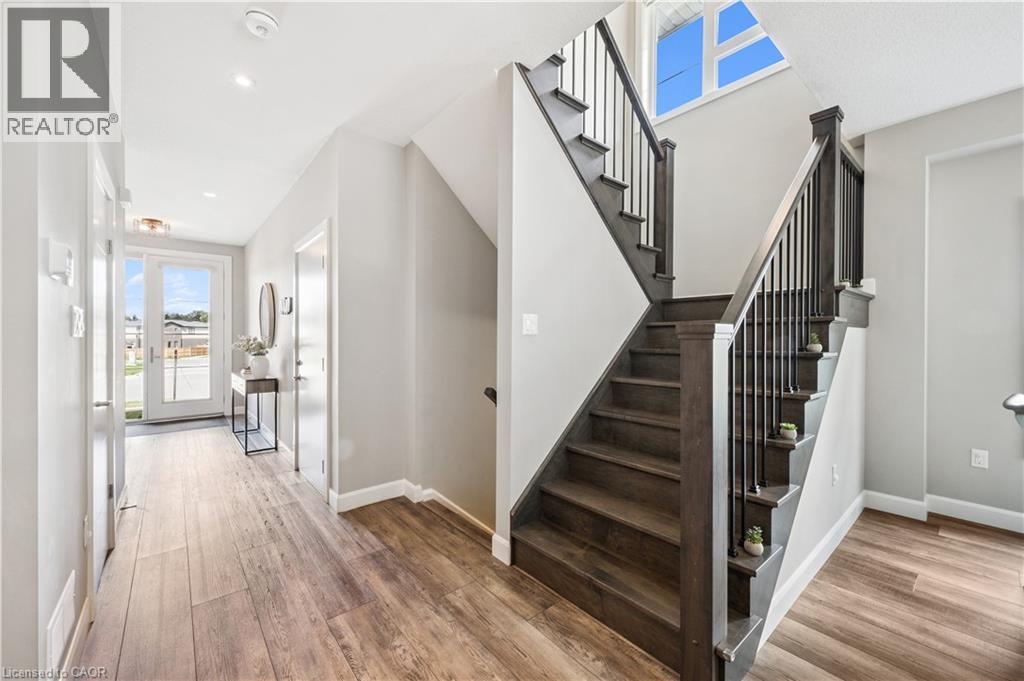 884 Robert Ferrie Drive, Kitchener, Ontario  N2R 0P2 - Photo 17 - 40779989