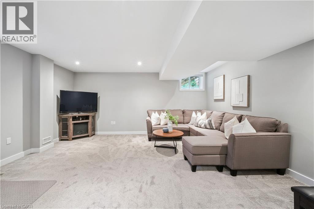 884 Robert Ferrie Drive, Kitchener, Ontario  N2R 0P2 - Photo 34 - 40779989