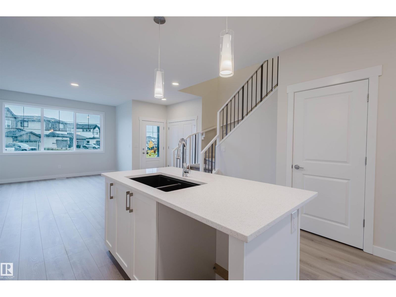 86 Penn Pl, Spruce Grove, Alberta  T7X 2W7 - Photo 10 - E4448164