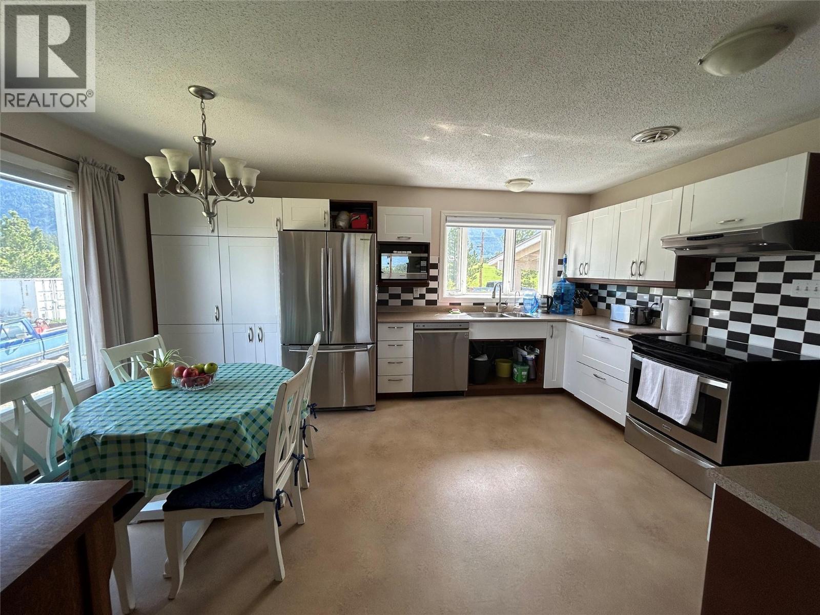 3853 Muzzy Road, Creston, British Columbia V0B 1C1 - Photo 7 - 10364418