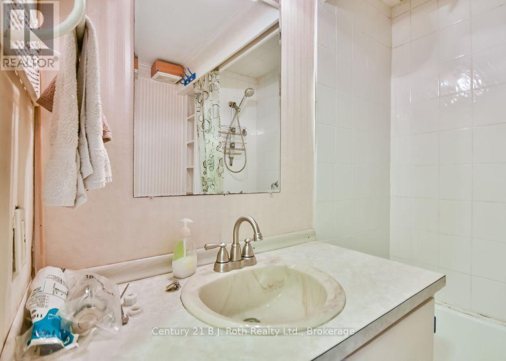 377 Barrie Road, Orillia, Ontario L3V 2S1 - Photo 25 - S12521916