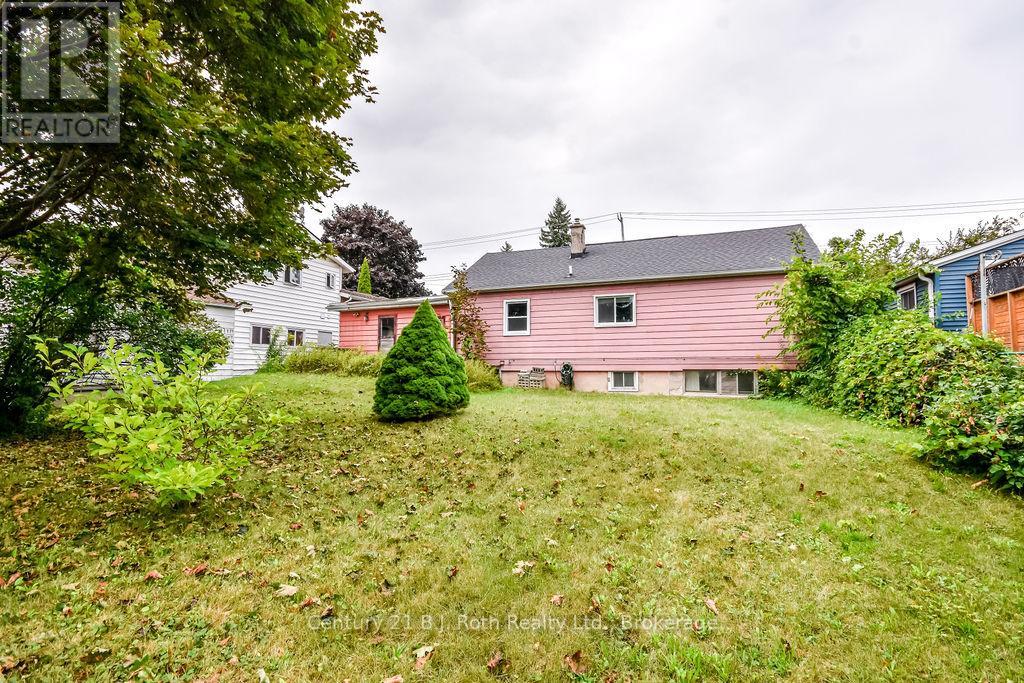 377 Barrie Road, Orillia, Ontario L3V 2S1 - Photo 31 - S12521916