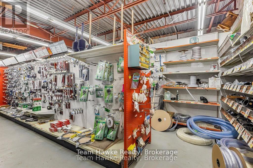 526 Dominion Avenue, Midland, Ontario L4R 1P8 - Photo 4 - S12522122