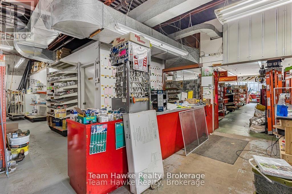 526 Dominion Avenue, Midland, Ontario L4R 1P8 - Photo 6 - S12522122