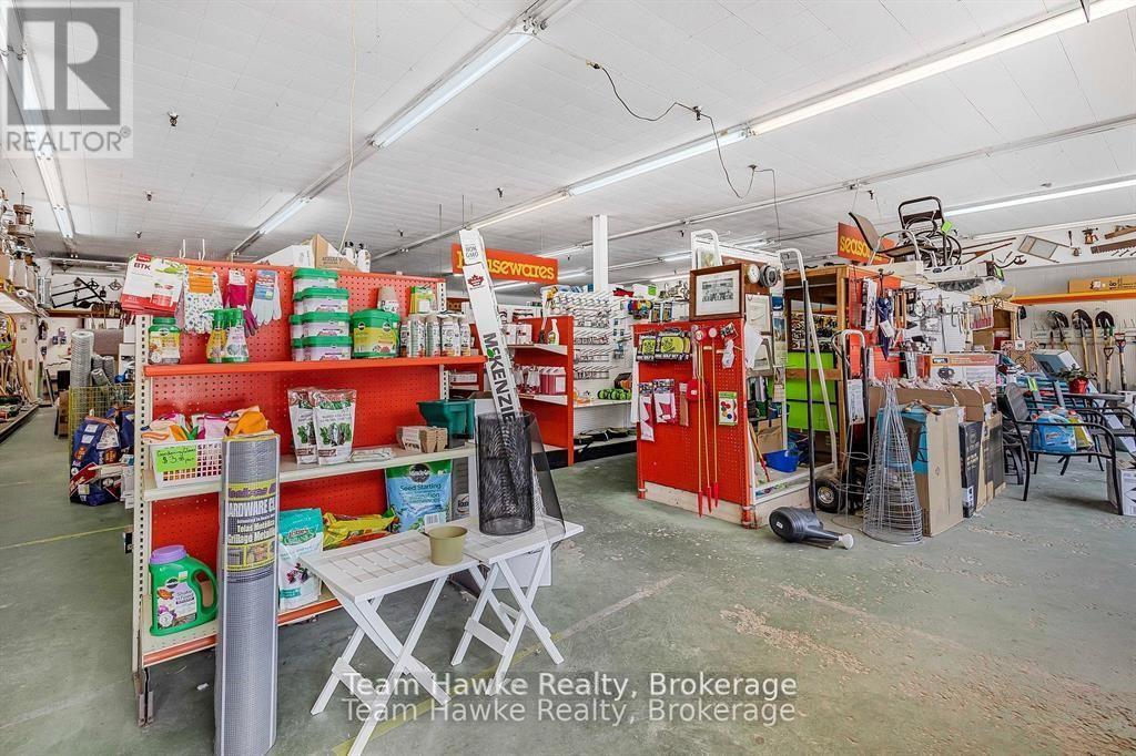 526 Dominion Avenue, Midland, Ontario L4R 1P8 - Photo 9 - S12522122