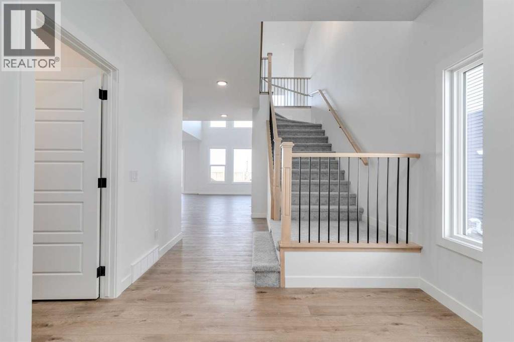 186 Northern Lights Crescent, Langdon, Alberta  T0J 1X2 - Photo 5 - A2250572