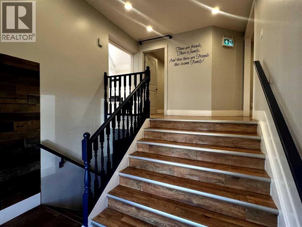 4419 55 Street, Red Deer, Alberta  T4N 2H3 - Photo 5 - A2258413