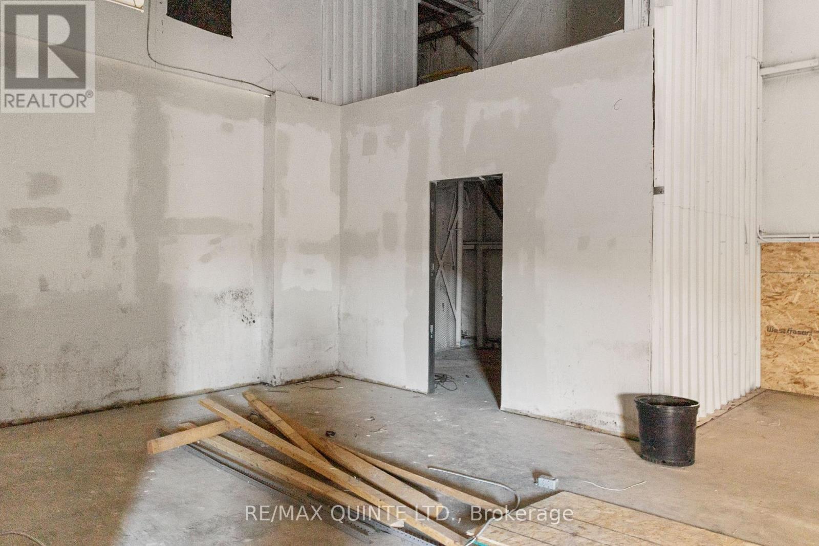 71 Wolfe Street, Quinte West, Ontario  K0K 2C0 - Photo 12 - X12521840