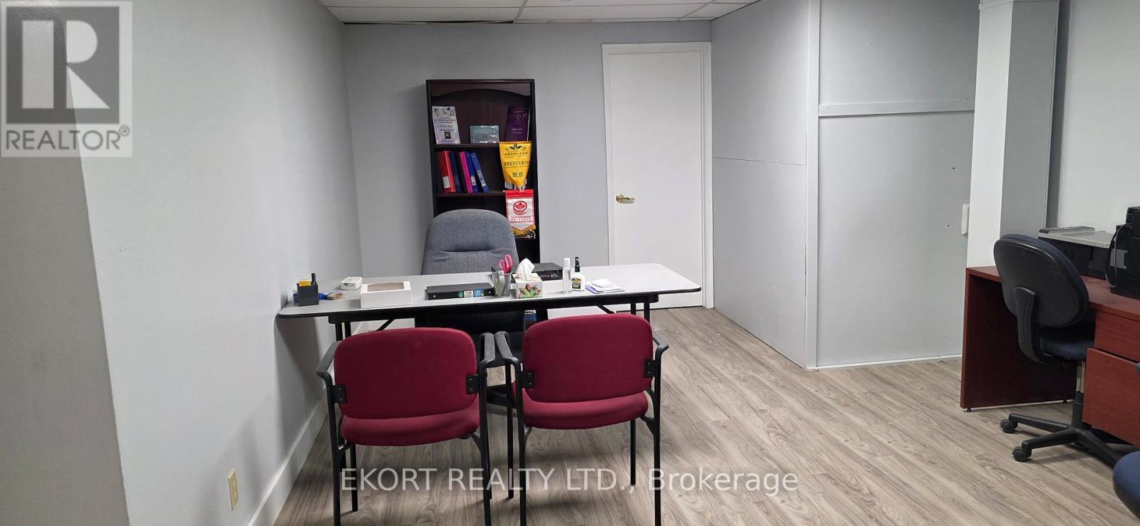 B - 82 Dundas Street W, Quinte West, Ontario  K8V 3P3 - Photo 3 - X12522024