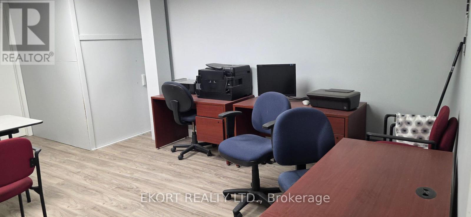 B - 82 Dundas Street W, Quinte West, Ontario  K8V 3P3 - Photo 4 - X12522024