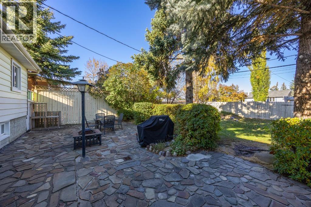 7932 36 Avenue Nw, Calgary, Alberta  T3B 1V7 - Photo 31 - A2264667