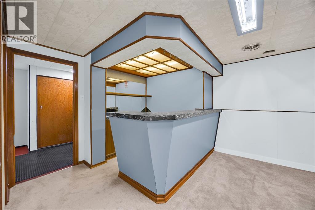 7932 36 Avenue Nw, Calgary, Alberta  T3B 1V7 - Photo 28 - A2264667