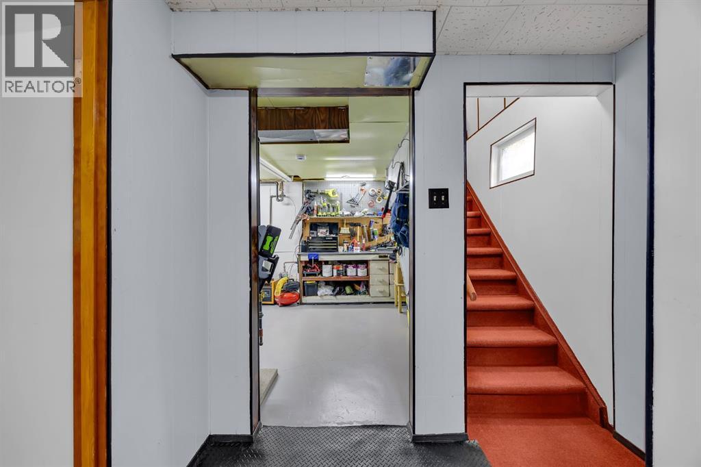 7932 36 Avenue Nw, Calgary, Alberta  T3B 1V7 - Photo 21 - A2264667