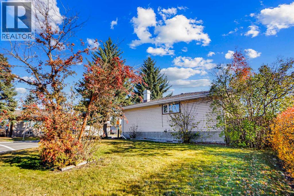 272 Sackville Drive Sw, Calgary, Alberta  T2W 0W9 - Photo 3 - A2267479