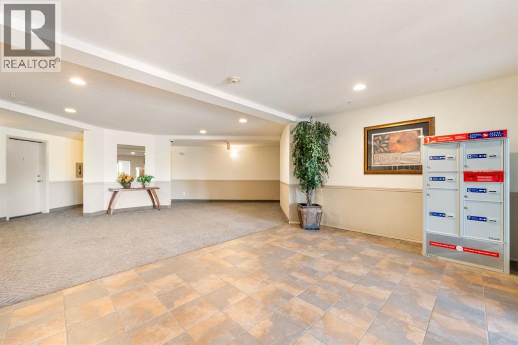 1102, 2395 Eversyde Avenue Sw, Calgary, Alberta  T2Y 0B4 - Photo 11 - A2267567