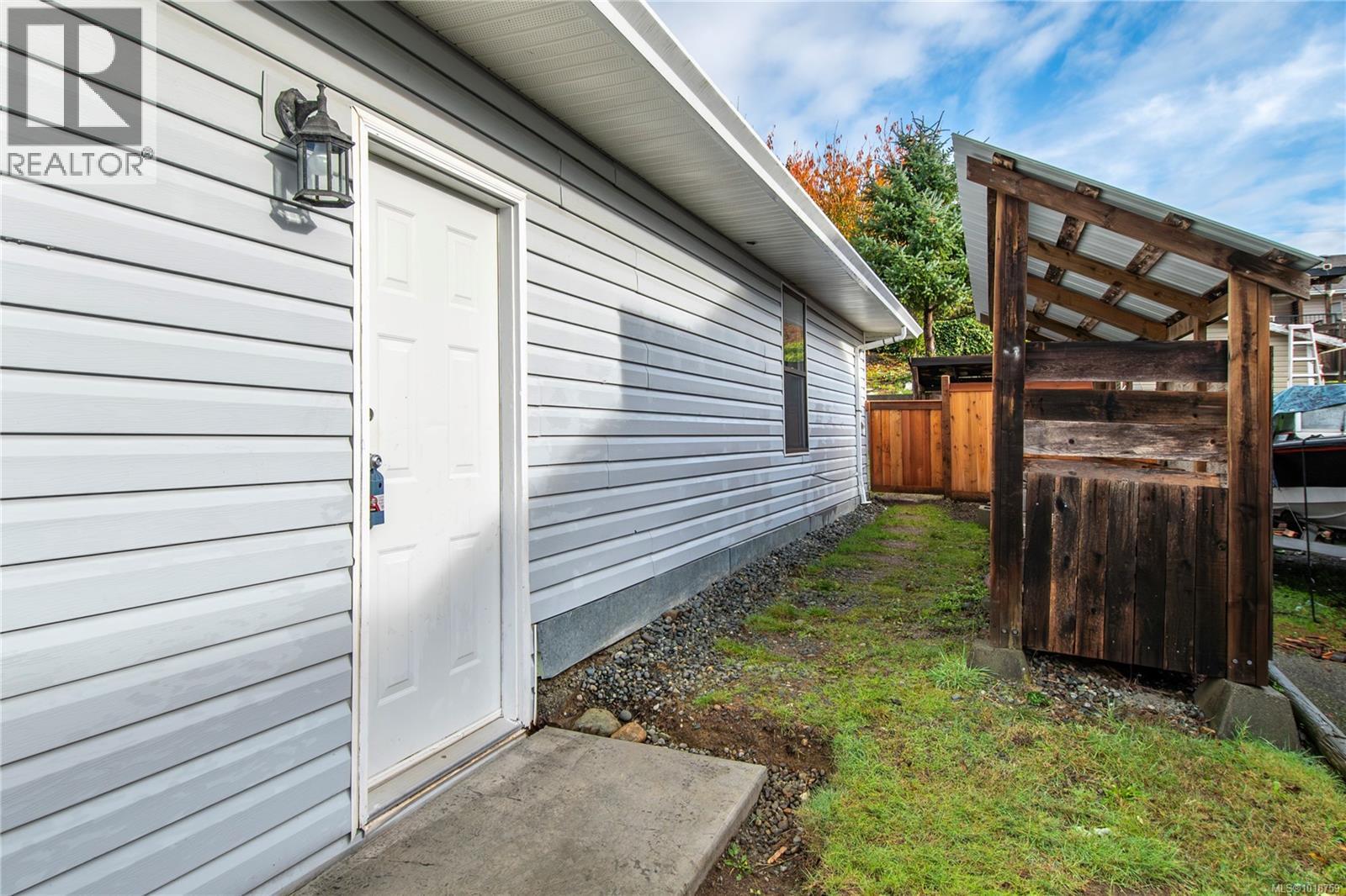 876 Springbok Rd, Campbell River, British Columbia  V9R 7M3 - Photo 40 - 1018759