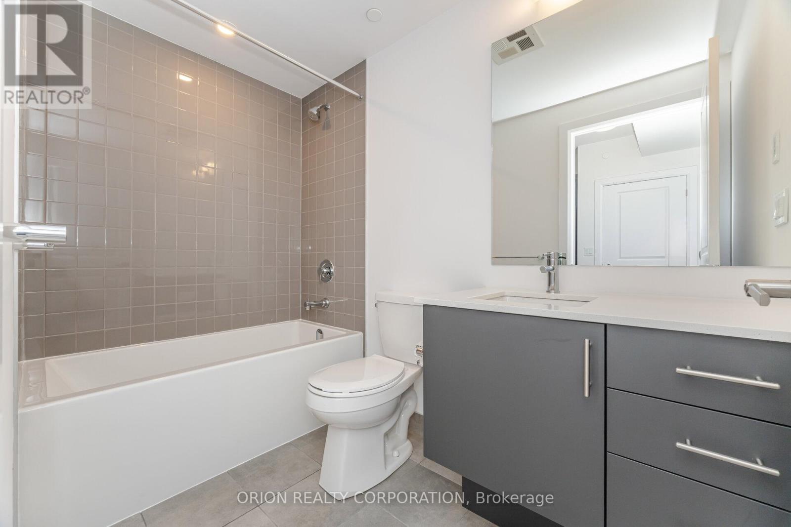 407 - 3240 William Coltson Avenue, Oakville, Ontario  L6H 8C8 - Photo 16 - W12521708