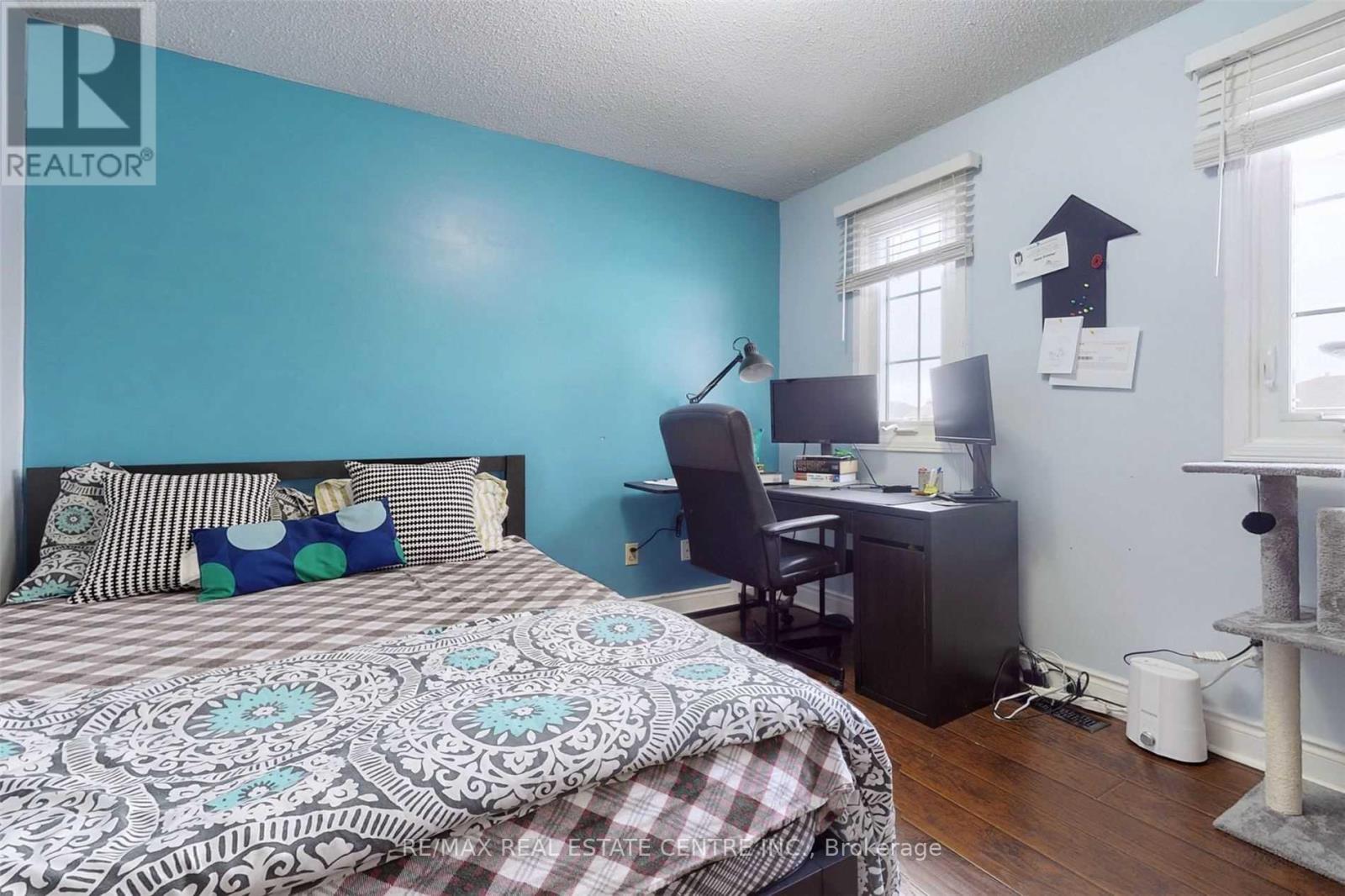 Main & 2nd Floor - 1671 Moongate Crescent, Mississauga, Ontario  L5M 4T2 - Photo 24 - W12521722