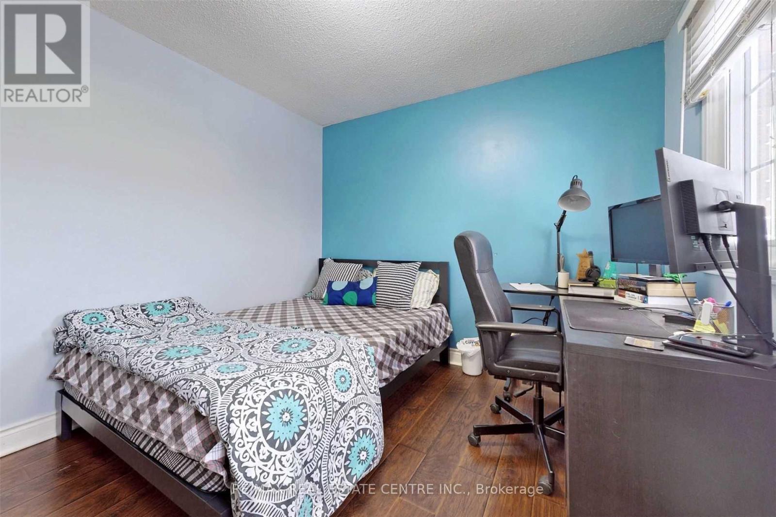 Main & 2nd Floor - 1671 Moongate Crescent, Mississauga, Ontario  L5M 4T2 - Photo 25 - W12521722