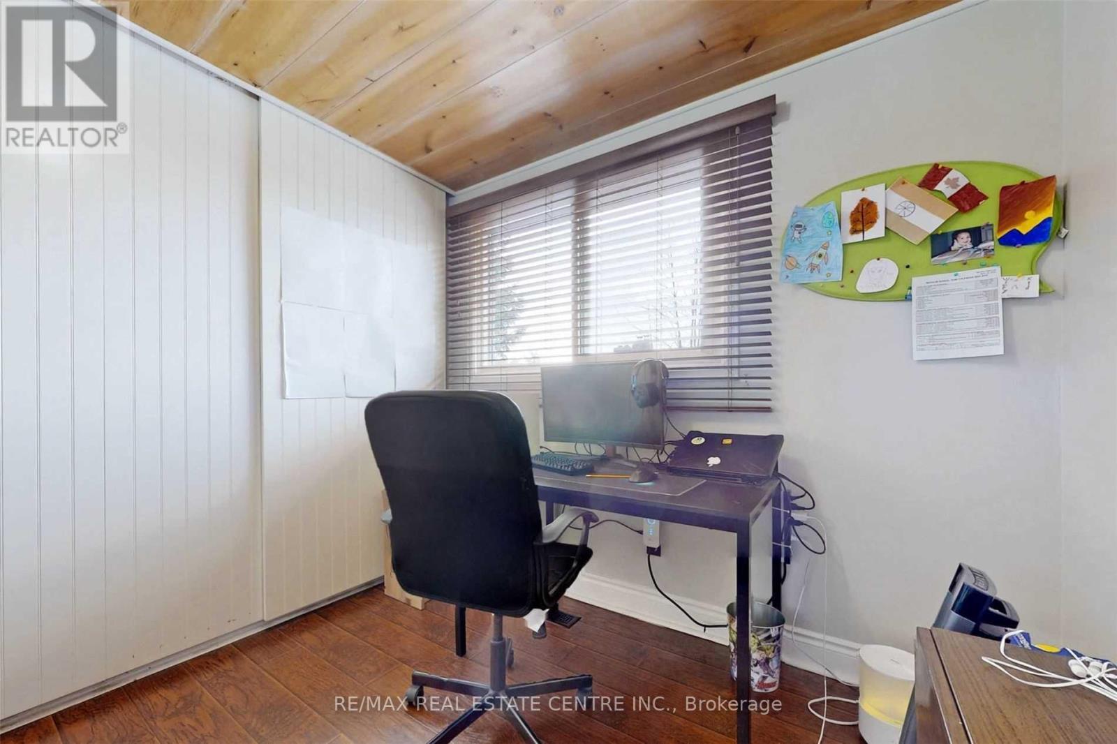 Main & 2nd Floor - 1671 Moongate Crescent, Mississauga, Ontario  L5M 4T2 - Photo 28 - W12521722